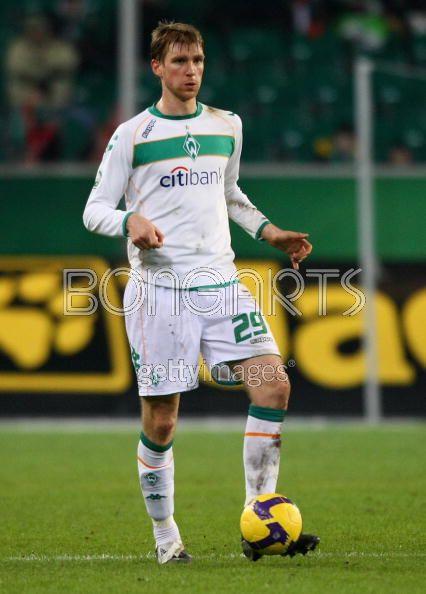 速度慢的默特萨克,是如何在绿茵场上立足的?