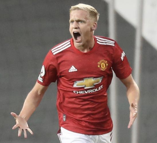 你知道范德贝克踢什么位置吗？他的职业生涯位置变迁