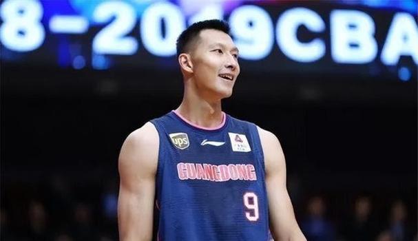 细数易建联的辉煌职业生涯，他的真实年龄是多少？