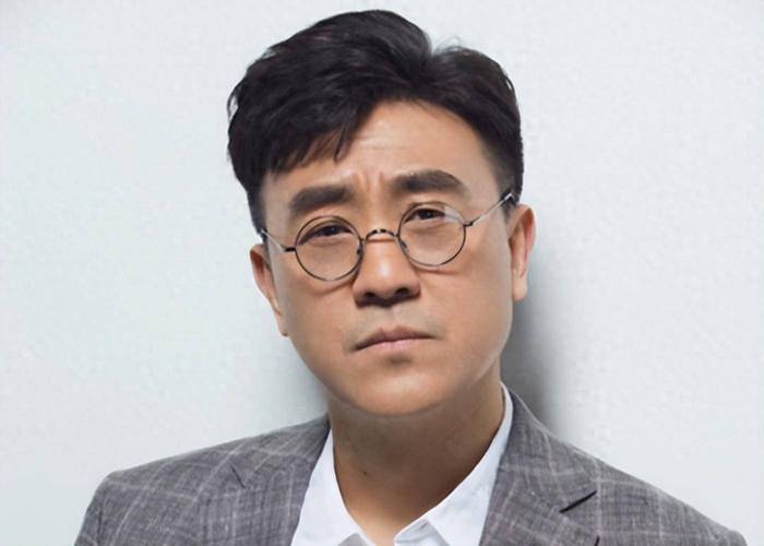 羽毛球巅峰对决:何冰娇完胜陈雨菲,实力差距有多大?