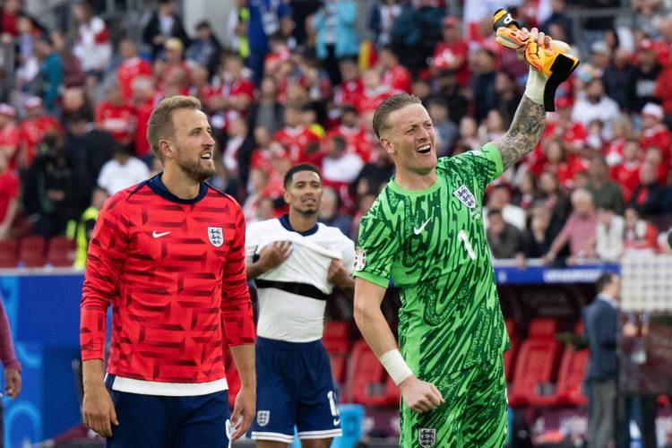 英国足球赛事大全：英超、英冠及其他杯赛介绍