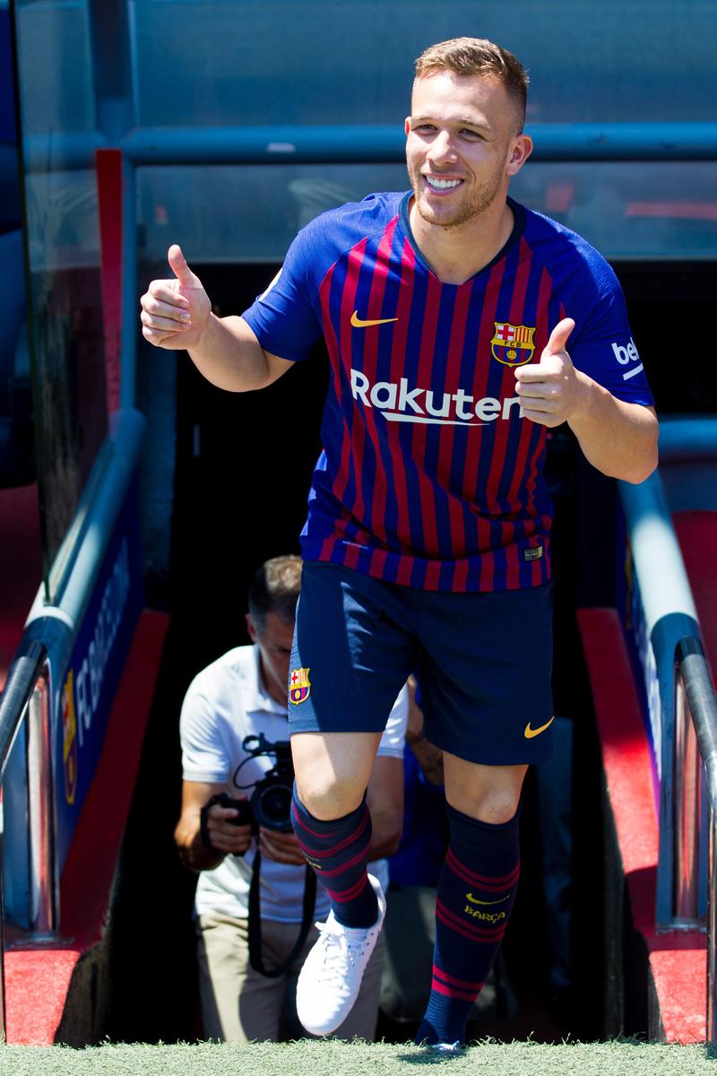 巴萨急售阿图尔:是财务困境还是另有隐情?