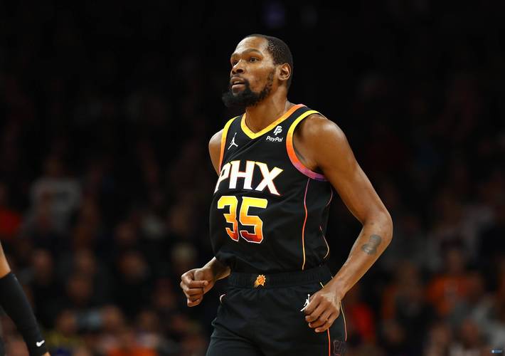 篮球巨星杜兰特真实身高几何？FIBA和NBA数据矛盾重重！