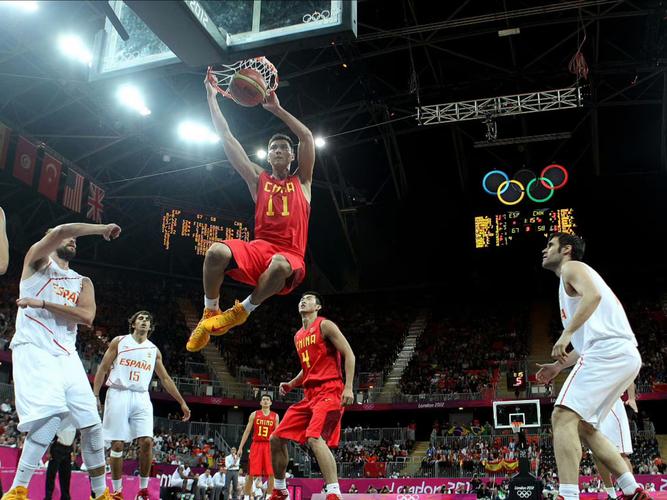 易建联NBA生涯效力过哪些球队？详细介绍其NBA时期