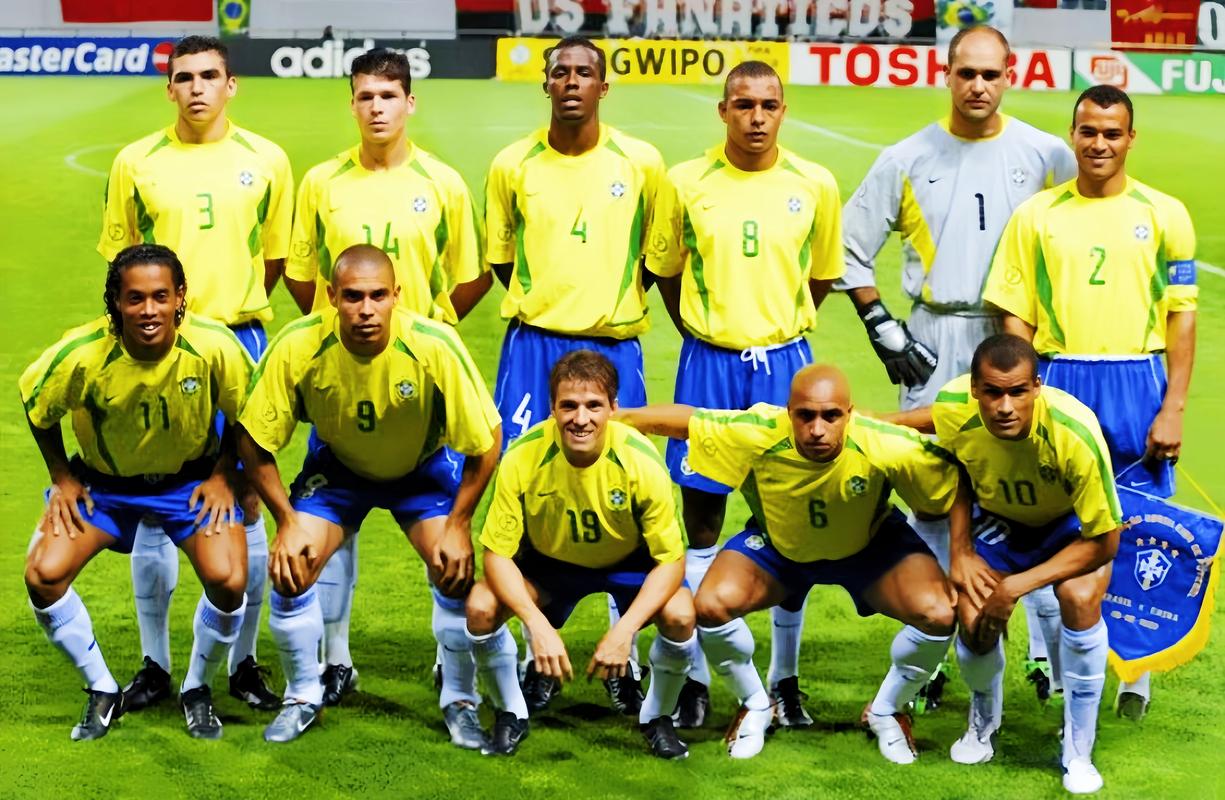 回顾02年世界杯：那些争议判罚有多黑？