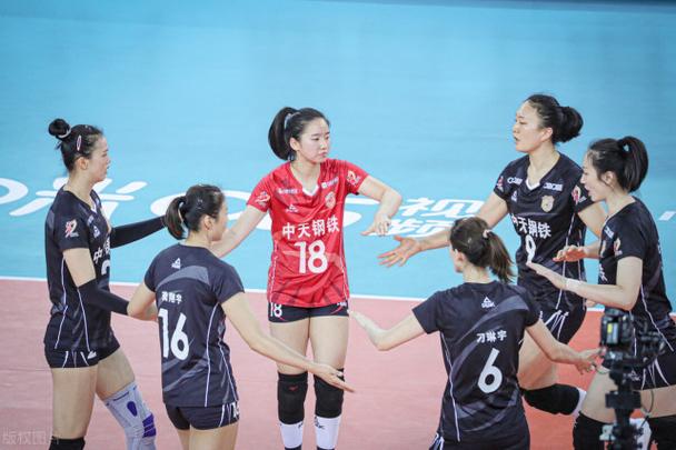 山东女排输球原因分析：全华班阵容的挑战