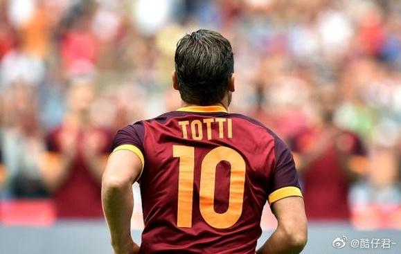 托尼亚当斯在英超是什么水平？和顶级后卫相比呢？