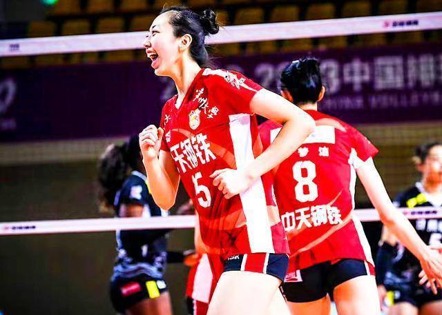 山东女排输球原因分析：全华班阵容的挑战
