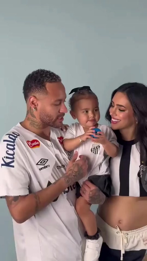 内马尔的儿子是谁生的?揭秘球星儿子的母亲