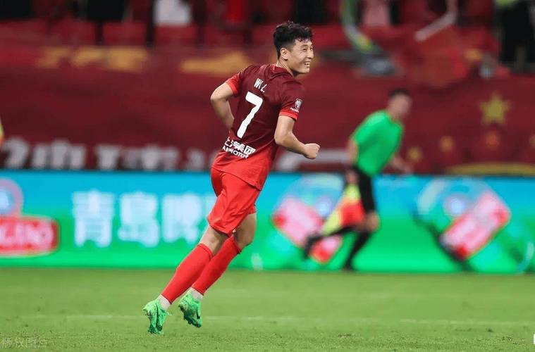 为什么武磊总是替补？解读武磊的境遇和挑战