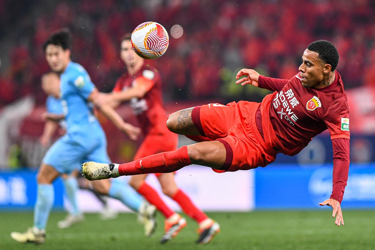 “帽子戏法”的由来:足球比赛中进三个球为什么这样叫?