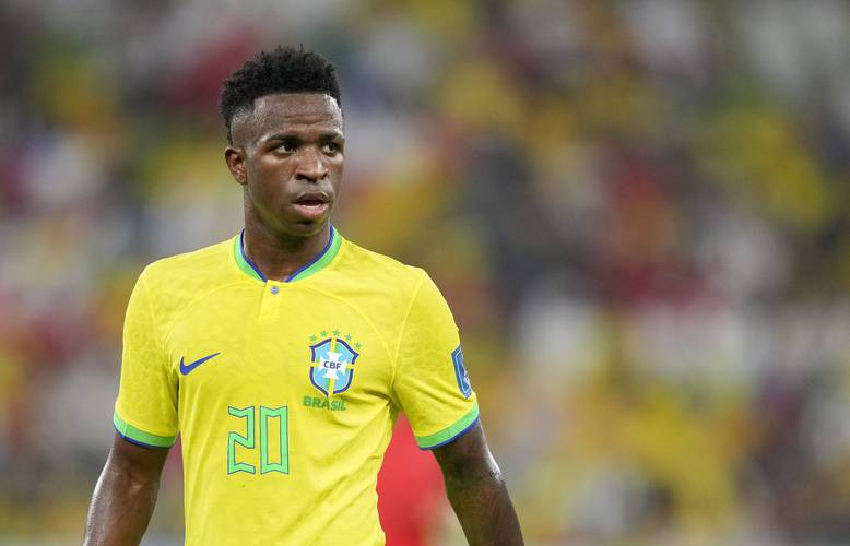 想了解巴西足球明星?带你回顾巴西足球的辉煌成就