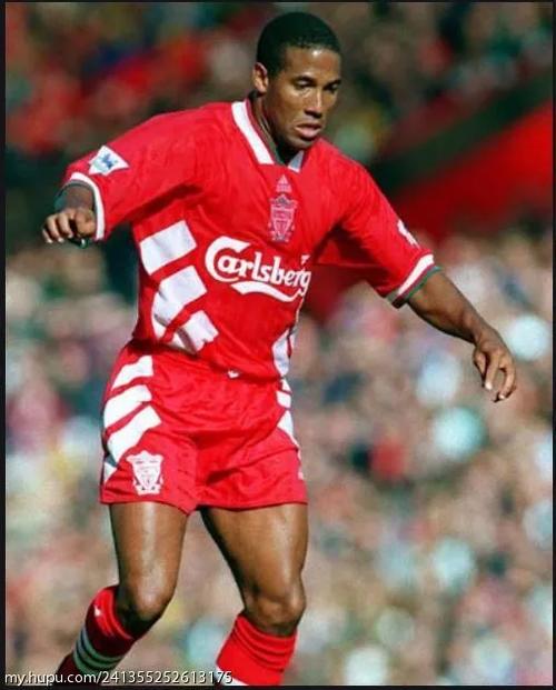 约翰巴恩斯足球水平怎么样？带你了解利物浦名宿