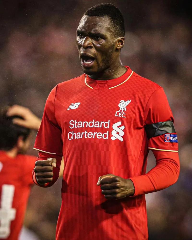 现在利物浦的9号球员是谁?他的表现如何?