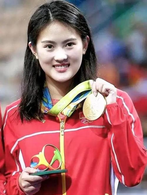 探秘中国跳水冠军女运动员，她们的成功之路是怎样的？