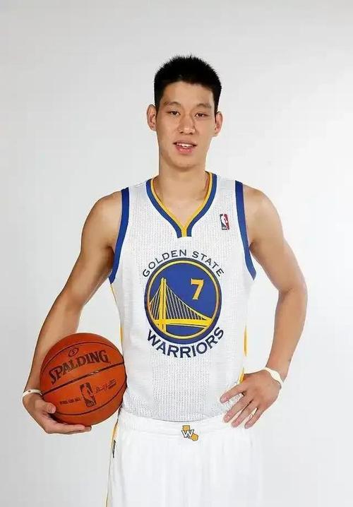 想知道林书豪现在在哪个队吗？一起来看看他的最新动向