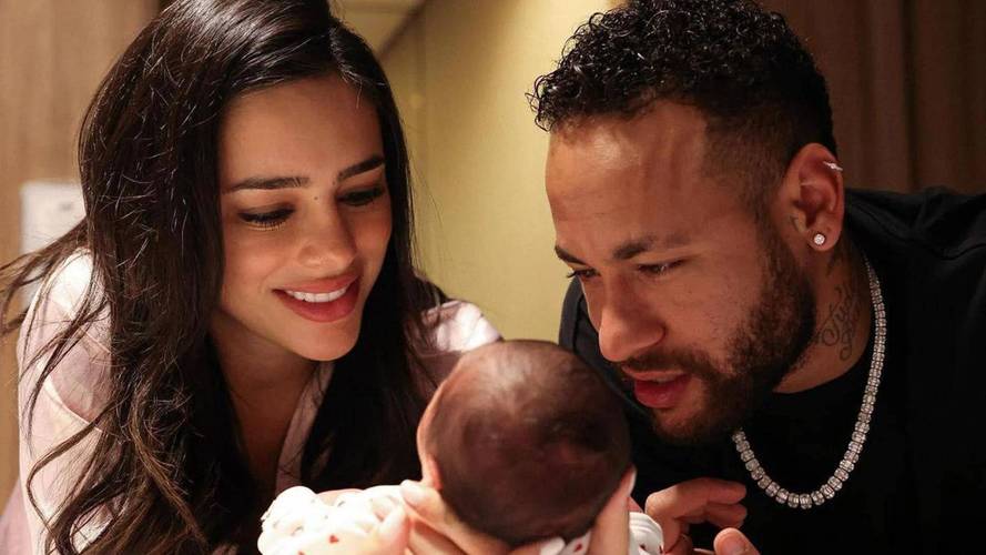 内马尔的儿子是谁生的?揭秘球星儿子的母亲