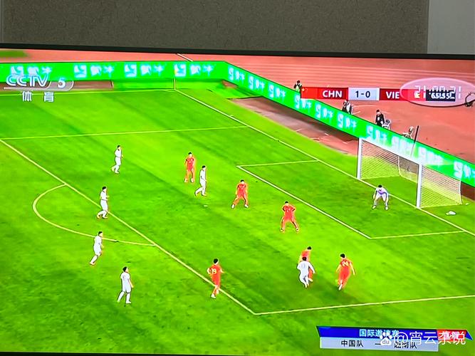 想看足球比赛?这里有高清直播和精彩回放!