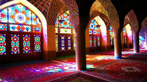 揭秘中东四大狂人：他们的疯狂与传奇人生