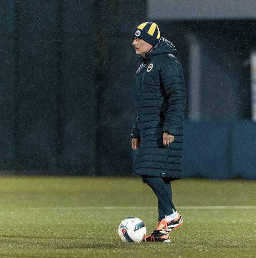 穆里尼奥现在执教的球队是哪家?带你回顾穆里尼奥的辉煌战绩