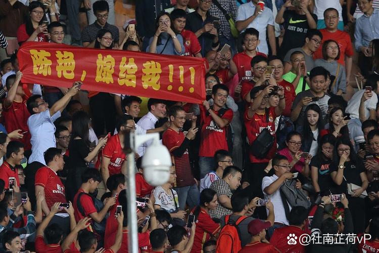 令人难忘的时刻:中国队出线是哪一年?