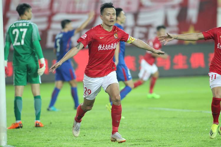 揭秘恒大外援名单：冠军背后的功臣们