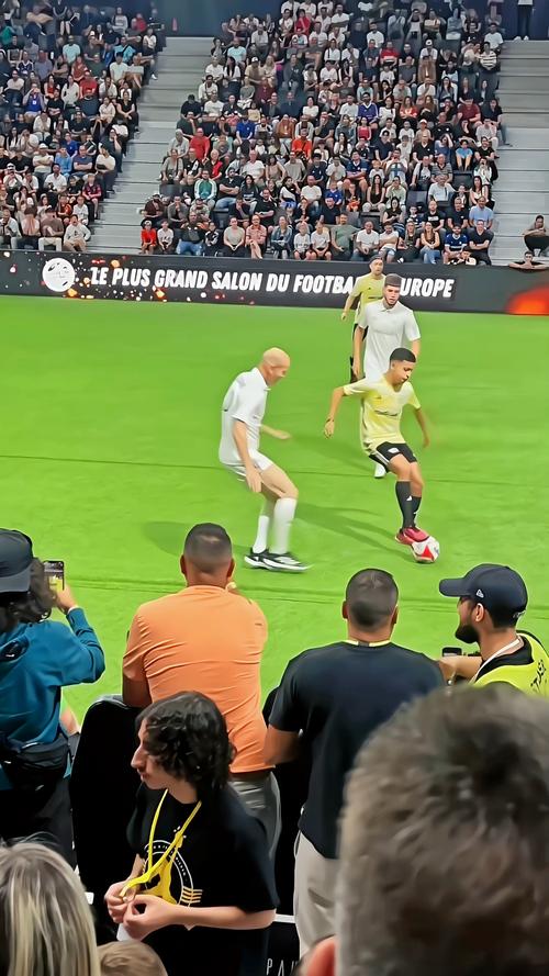 足球技巧马赛回旋发明者揭秘:真相究竟是谁?