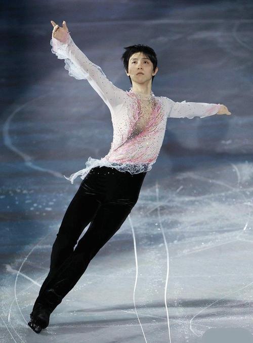 李玉刚羽生结弦谁更受欢迎？(粉丝投票结果大揭秘！)