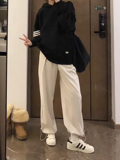 阿迪达斯y-3怎么搭配好看?百搭穿法轻松提升潮流感