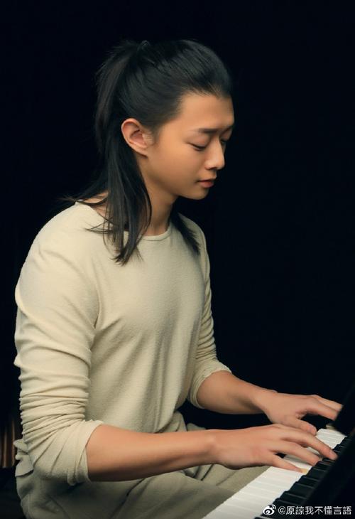 霍尊百度百科在哪里看?两种实用方法在线查看