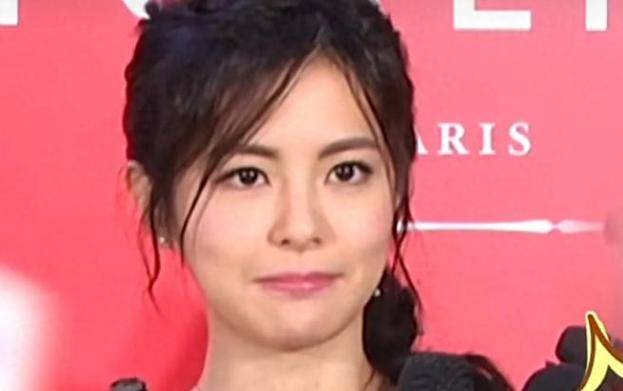 黑涩会美眉容萱多大年龄?出道经历和真实年龄盘点