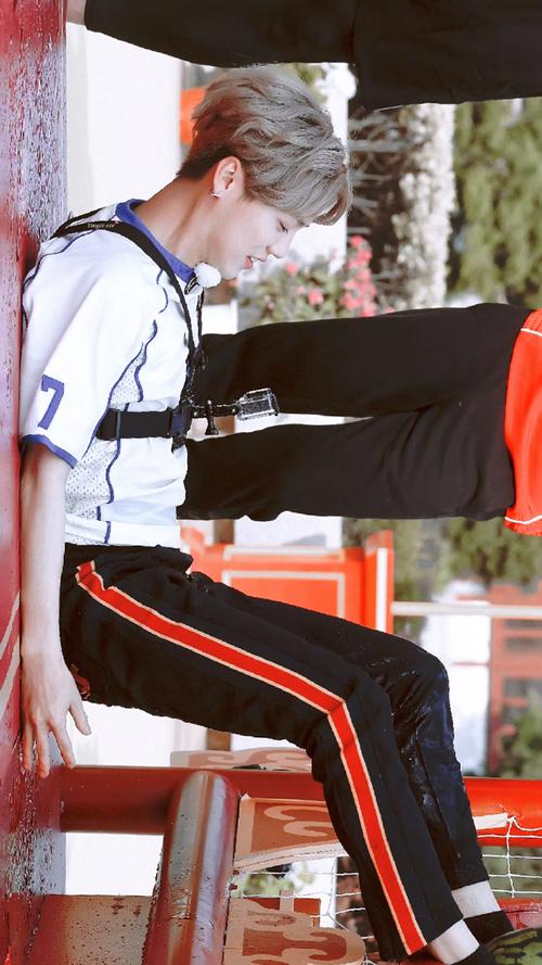 鹿晗踢球秘诀是什么？三大步骤助你快速提升球技！