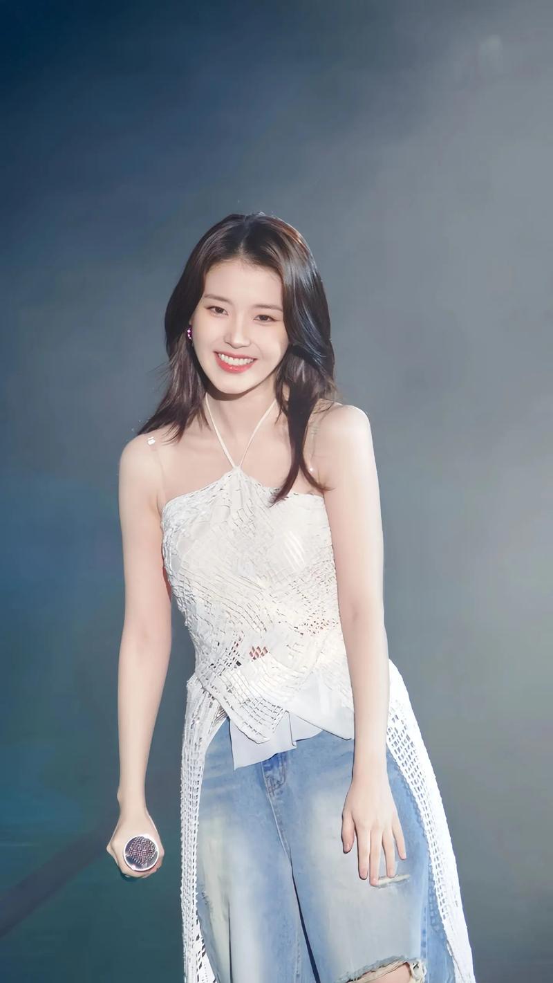 iu李知恩照片美不美?粉丝大推的绝美高清合集!