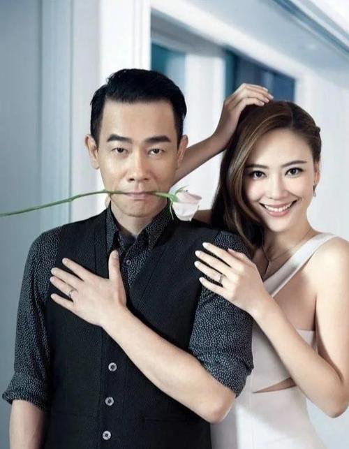 陈小春应采儿纪念结婚10年粉丝如何送祝福？感人留言合集(一起送祝福)