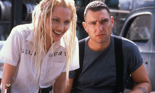 维尼琼斯是谁?从足球流氓到好莱坞演员的逆袭人生