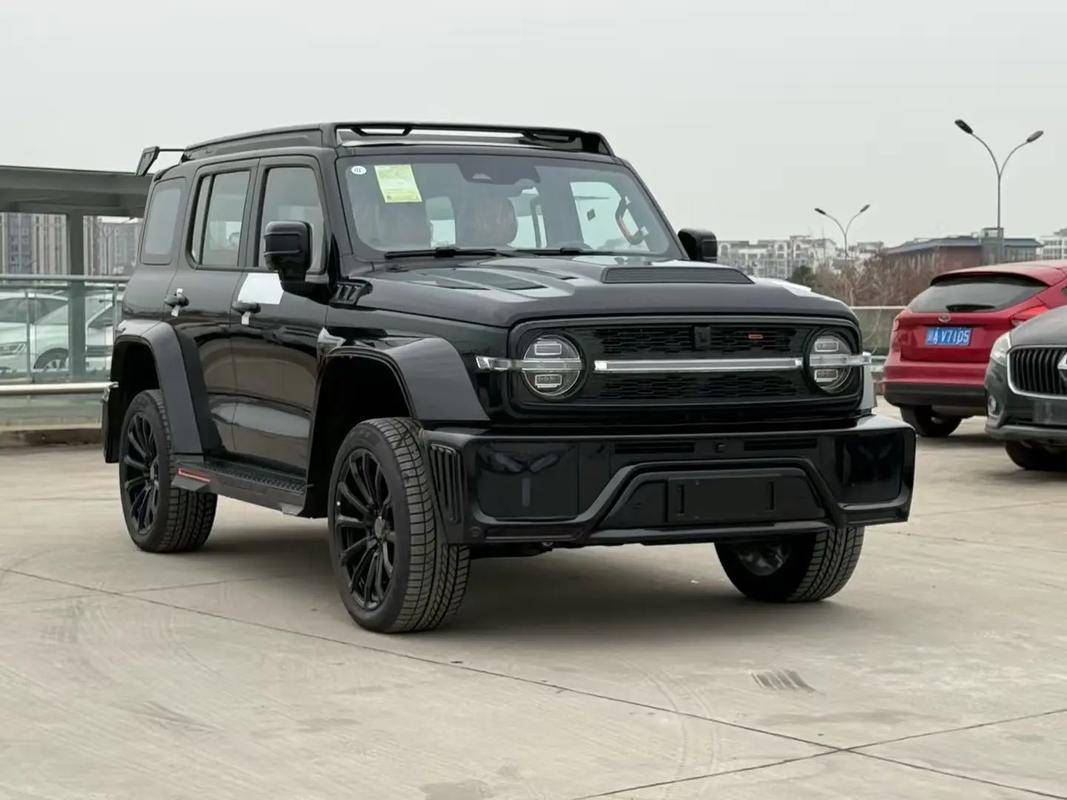 坦克300赛博朋克优缺点在哪?实测对比一看就懂!