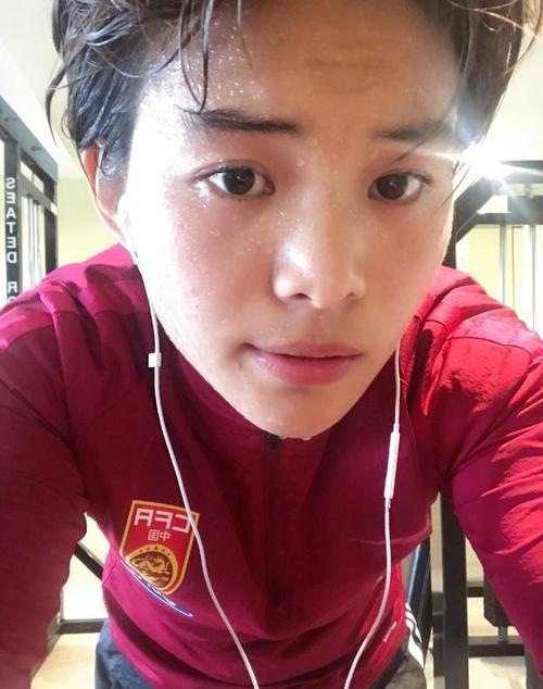 王霜欧冠首秀成功吗？赛后数据揭示真实竞技水平