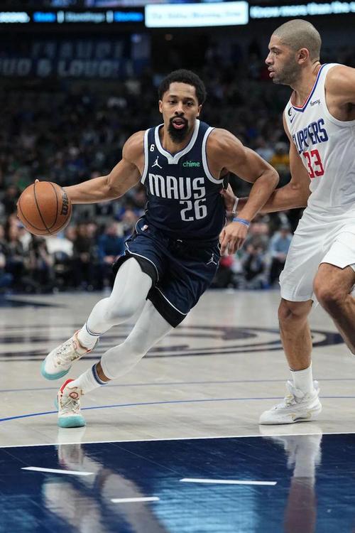 达拉斯小牛粉丝怎么当?(分享忠实战迷支持攻略)