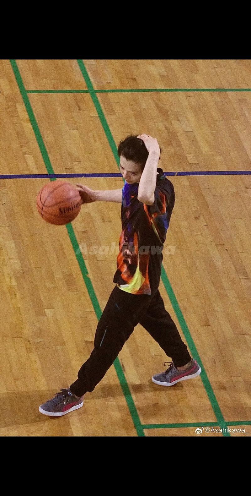 鹿晗踢球秘诀是什么？三大步骤助你快速提升球技！