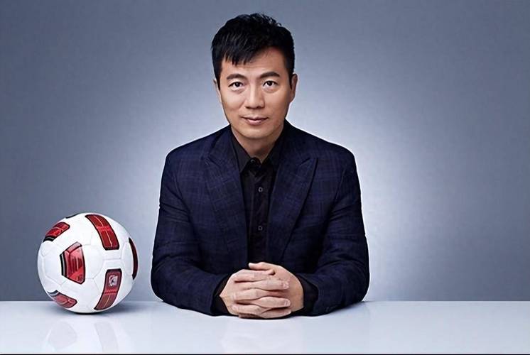 黄健翔意大利解说怎么样?(回顾他激情澎湃的经典点评时刻)