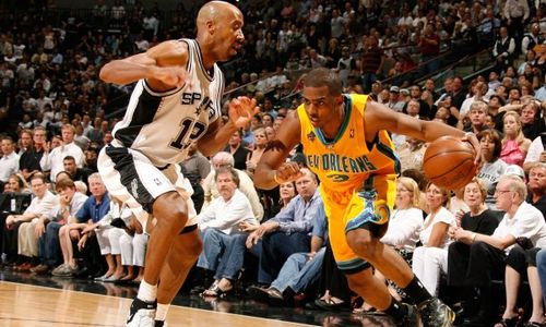 布鲁斯鲍文为什么这么出名(深入剖析他的篮球故事)