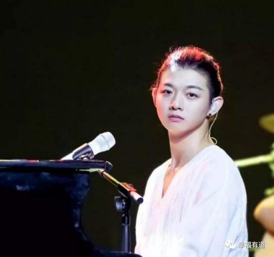 霍尊百度百科在哪里看?两种实用方法在线查看