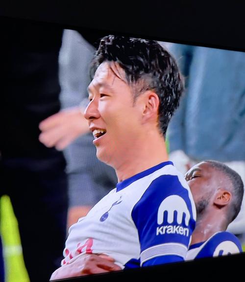 孙兴慜绝杀发生在哪场比赛？重温那场精彩对决细节！