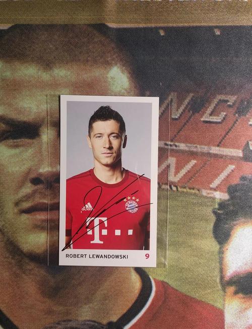 莱万凭什么拿下金球奖最佳前锋？奖项详情深度分析来了！