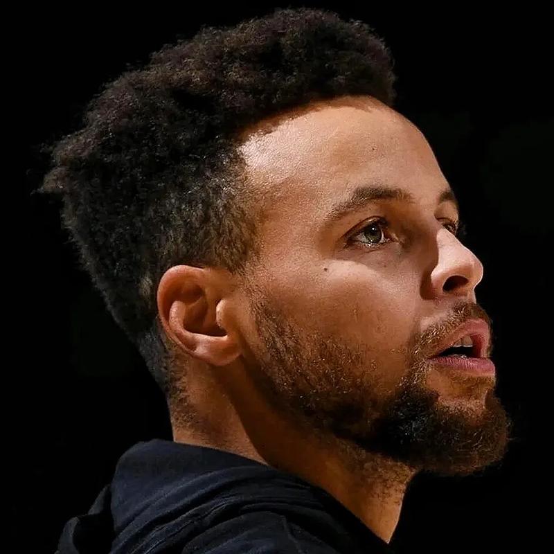 库里花18万美元买头像引发啥反响？网友评论太热闹了！