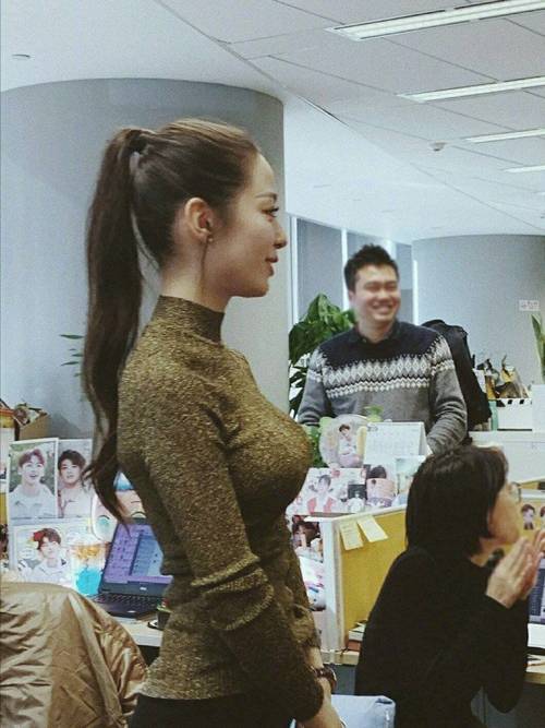 想知道吉娜怀孕7个月状态怎么样？她的日常健康秘诀曝光！