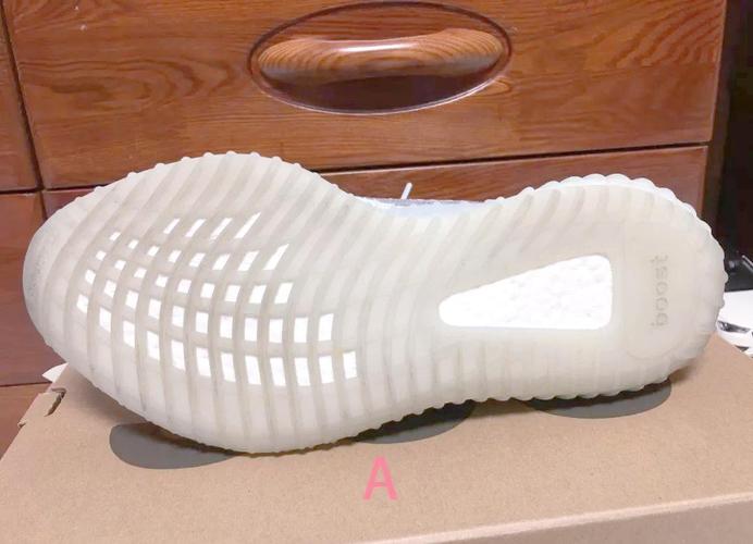 yeezy qntm真假如何看 5招鉴别技巧防坑指南