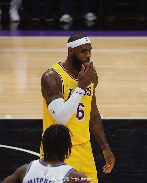 詹姆斯确诊新冠治疗方式？医生分享康复攻略！(快速恢复实用步骤)