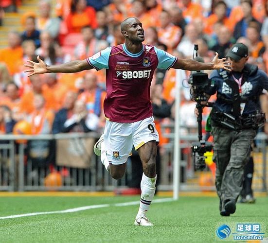 卡尔顿-科尔如何打入经典进球？关键步骤解析！