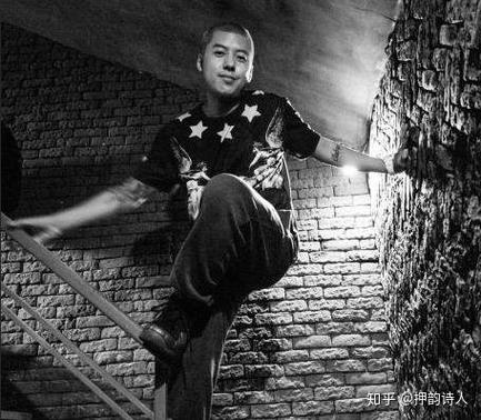 天津饭diss大支冲突原因是什么？深度解析背后故事！